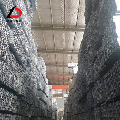 고품질 Ss330 Ss400 S235jr Q195 Q235 Q345 두께 0.6-25mm 제조업체 가격과 함께 사용자 정의 크기 및 표면 정사각형/삼각형 진열 철강 파이프