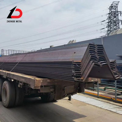 고온으로 롤드 된 Sy295 S355 Sy390 Larsen U Z형 철강 잎